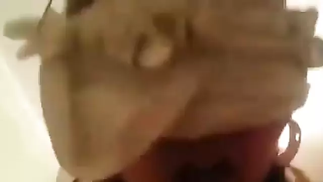 Kazakhstani filmed their real sex and leaked on the Internet